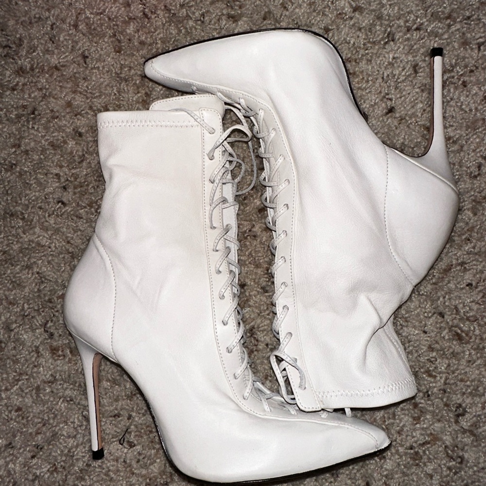 Schutz boots